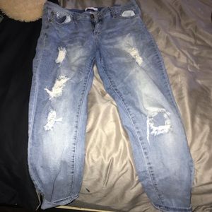 Distress jeans